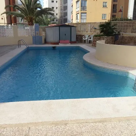 Apartamento Benidorm בנידורם