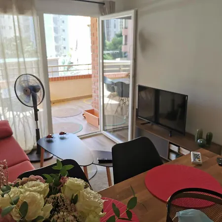 Apartamento Benidorm בנידורם
